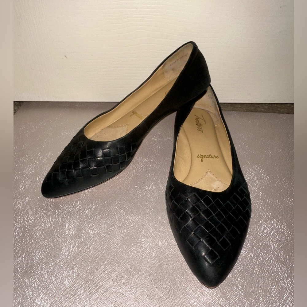 Trotters Black Woven Leather pointed Loafers Flats 8.5 office business